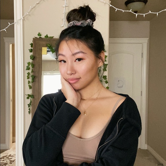 Meet your Posher, Ivy - Picture 8 of 8